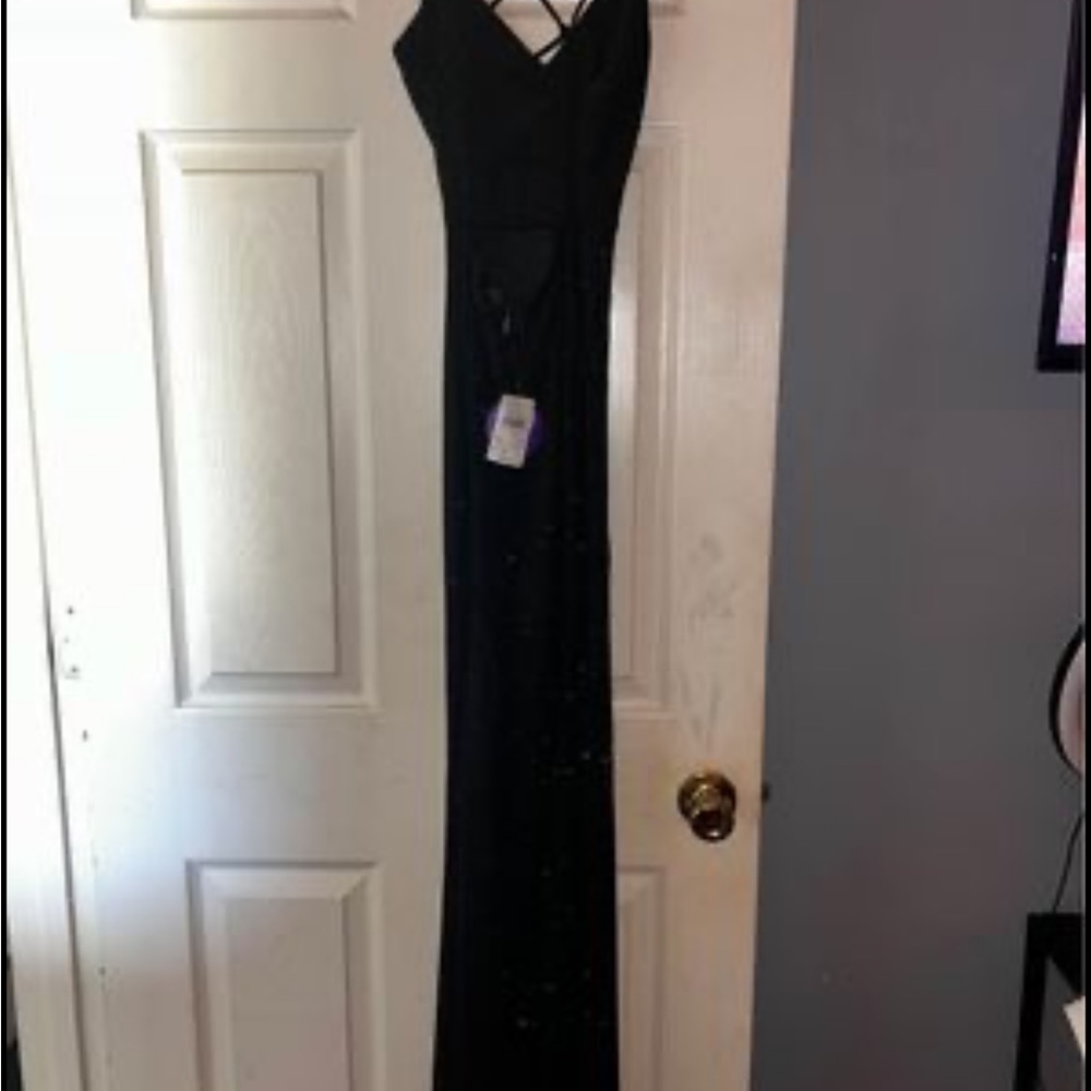 Gorgeous long backless black dress with glitter all over